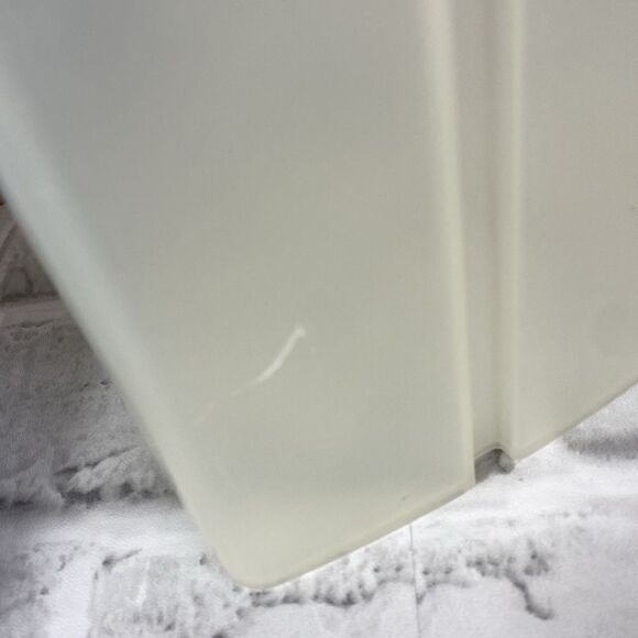 Tupperware Pickle Keeper - Picture 6 of 7